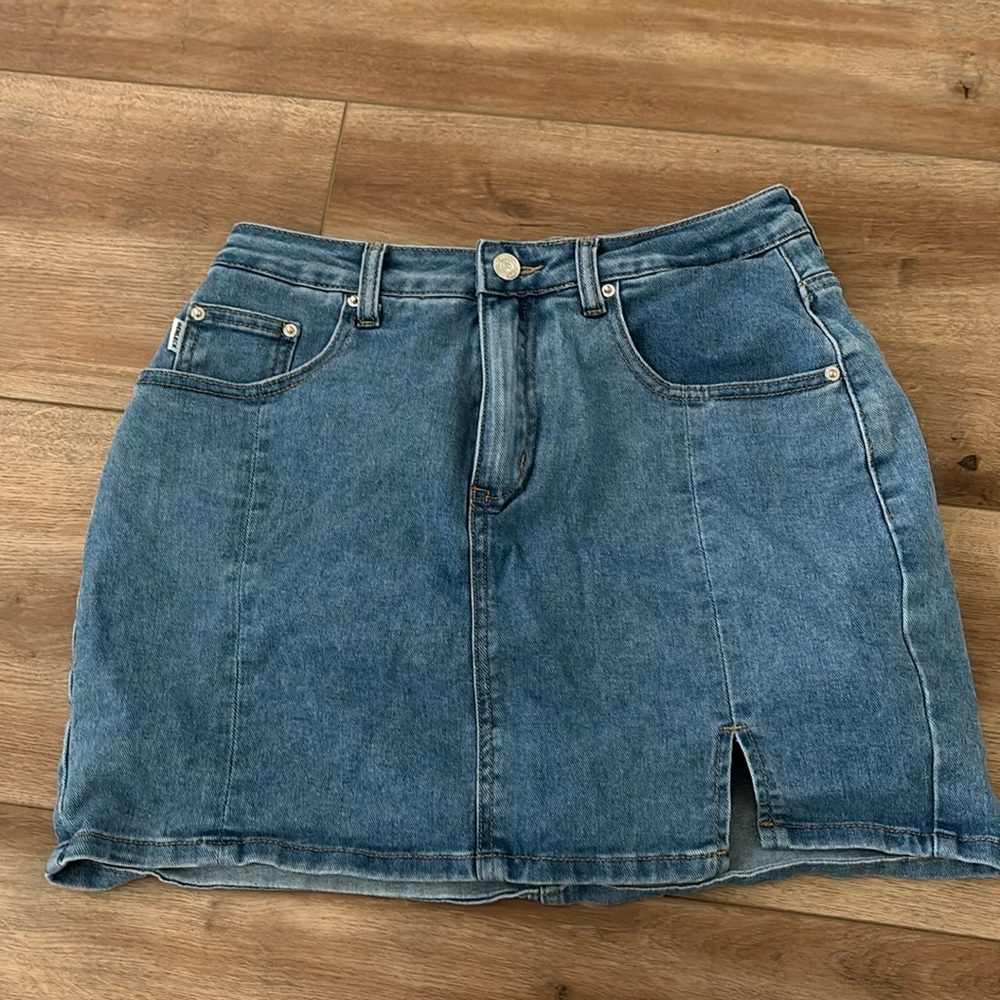 Jean skort
